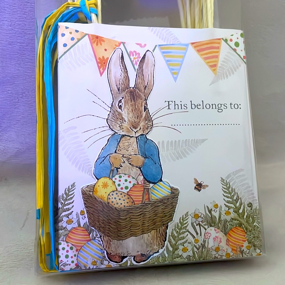 NIB Peter Rabbit Party Bags - Blue & Yellow.  Qty. (8) - Picture 3 of 4
